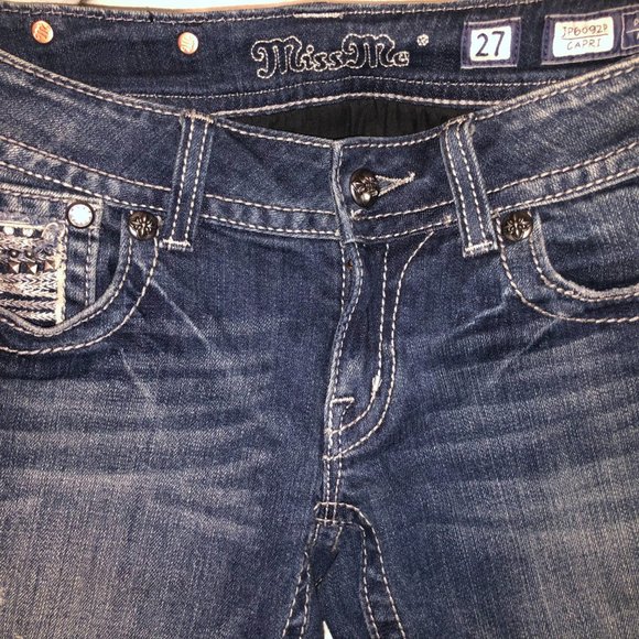 Miss Me Embellished Capri Jeans Size 27 (US 8) - Picture 2 of 3